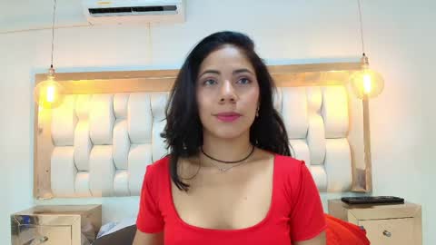 Snapshot of azulmaveric chatting on 04/21/26, 04:34 AZUL online show from 04/21/26, 04:34
