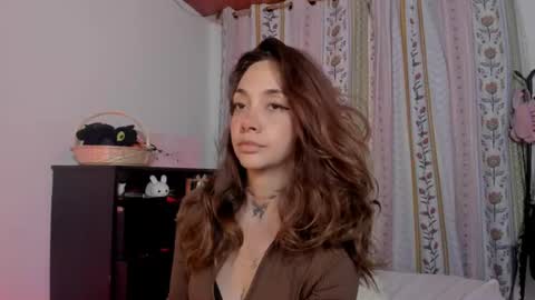 Snapshot of azumi_saan chatting on 06/21/26, 02:14 azumi saan online show from 06/21/26, 02:14