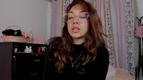 Snapshot of azumi_saan chatting on 07/07/26, 02:25 azumi saan online show from 07/07/26, 02:25