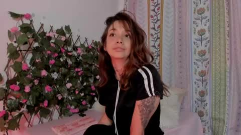 Snapshot of azumi_saan chatting on 07/18/26, 03:00 azumi saan online show from 07/18/26, 03:00