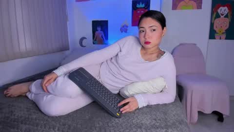 azumie online show from 02/25/25, 05:58