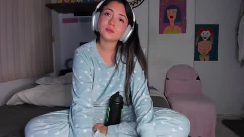 azumie online show from 03/06/25, 08:48