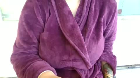 Snapshot of azuregoddess chatting on 05/31/26, 03:19 azuregoddess online show from 05/31/26, 03:19