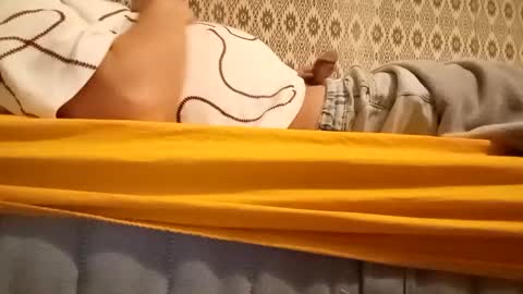 Snapshot of azze67 chatting on 03/01/25, 10:42 azze67 online show from 03/01/25, 10:42