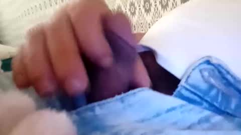 Snapshot of azze67 chatting on 11/03/25, 07:53 azze67 online show from 11/03/25, 07:53