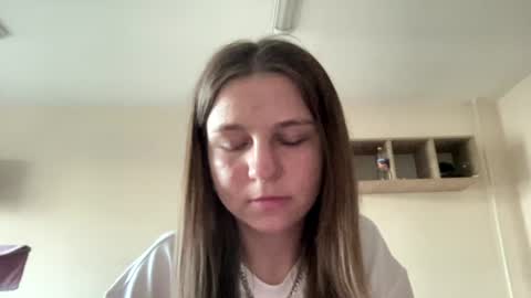 Snapshot of azzieheberly chatting on 06/15/26, 05:26 Niki online show from 06/15/26, 05:26