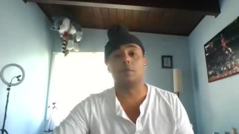 Bourbon online show from 10/22/25, 05:24