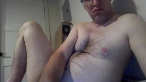 Snapshot of b21lundeen chatting on 11/20/25, 10:31 your-personal-weener online show from 11/20/25, 10:31