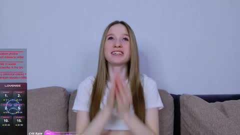 b4by_emilia online show from 11/04/25, 10:03