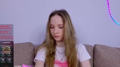 b4by_emilia online show from 11/25/25, 10:04