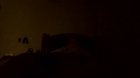 b_johnson530 online show from 10/18/25, 09:32