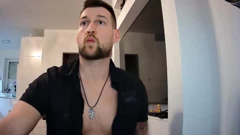 Snapshot of b_marco_ chatting on 02/28/25, 05:15 b_marco_ online show from 02/28/25, 05:15