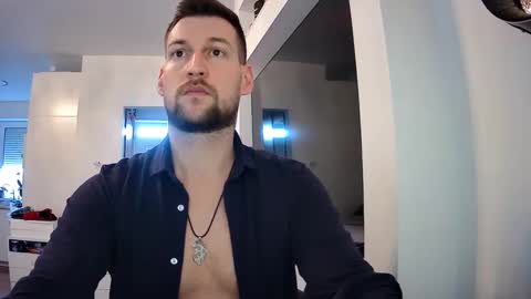 Snapshot of b_marco_ chatting on 03/01/25, 03:27 b_marco_ online show from 03/01/25, 03:27