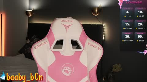 Snapshot of baaby_bon chatting on 01/09/25, 08:34 Bonnie online show from 01/09/25, 08:34