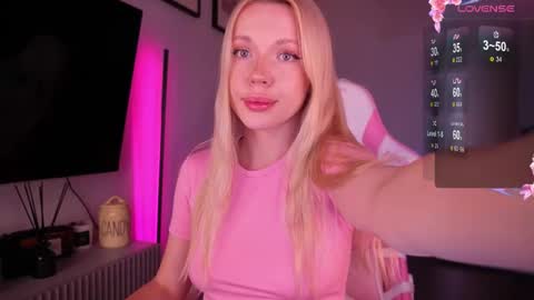 Snapshot of baaby_bon chatting on 11/03/25, 03:41 Bonnie online show from 11/03/25, 03:41