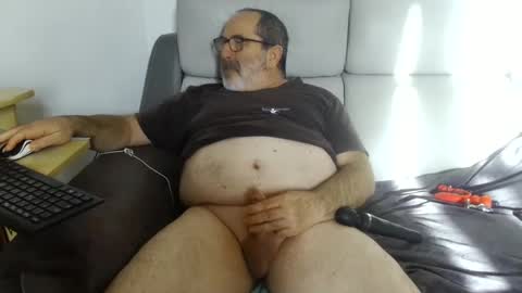 Snapshot of babacool96 chatting on 11/20/25, 01:44 babacool 96 online show from 11/20/25, 01:44