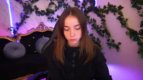 Babe online show from 09/19/25, 06:37