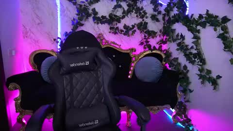 Babe online show from 09/20/25, 06:14