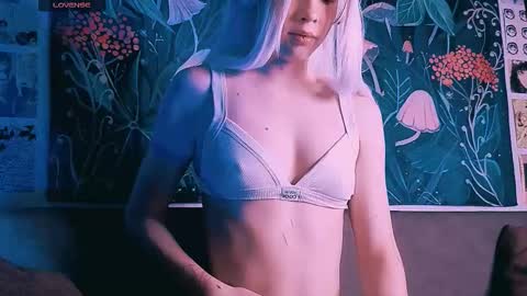 babe_moister online show from 09/16/25, 07:53