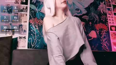 babe_moister online show from 10/05/25, 05:50