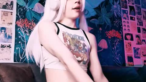 babe_moister online show from 10/25/25, 05:04