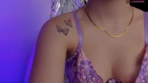 Snapshot of babeblair chatting on 10/04/25, 05:22 Queen B online show from 10/04/25, 05:22