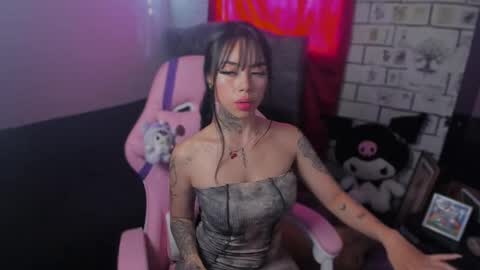 Snapshot of babee_04 chatting on 10/07/25, 08:50 babee online show from 10/07/25, 08:50