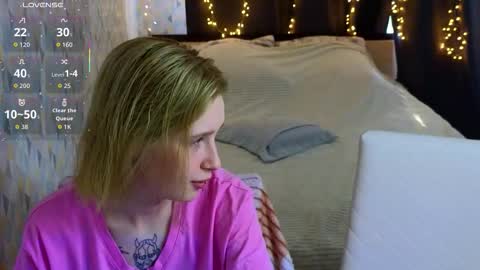 Snapshot of babees_eva chatting on 03/22/26, 11:02 Sweety Eva online show from 03/22/26, 11:02