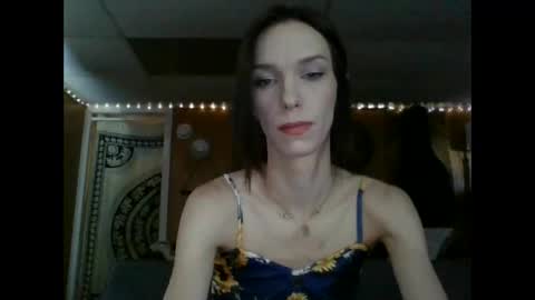 Snapshot of babiifern chatting on 02/11/25, 02:13 Fern Browning online show from 02/11/25, 02:13