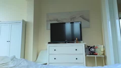 bb adele  online show from 12/28/24, 06:17