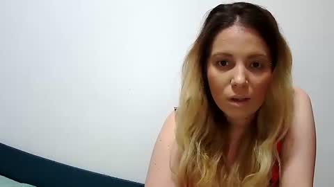 Snapshot of baby_blondee chatting on 01/06/25, 07:02 Baby Blonde online show from 01/06/25, 07:02