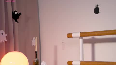 Cristy online show from 10/19/25, 06:14