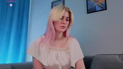 Snapshot of baby_claude chatting on 06/09/26, 03:29 Kate online show from 06/09/26, 03:29