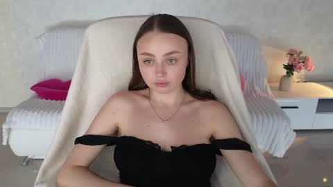 Baby emmaa online show from 07/15/26, 09:14