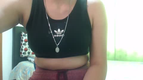 baby_fantasy18 online show from 02/12/25, 04:44
