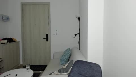 Call me baby  real name Eva   online show from 03/05/25, 12:27