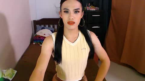 Nathalia online show from 09/14/25, 09:03