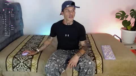 Snapshot of baby_gio chatting on 11/04/25, 09:03 OF GxoXabs online show from 11/04/25, 09:03