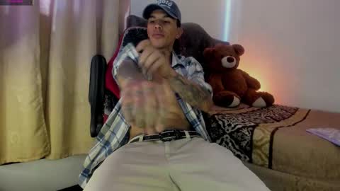 Snapshot of baby_gio chatting on 12/01/25, 01:05 OF GxoXabs online show from 12/01/25, 01:05