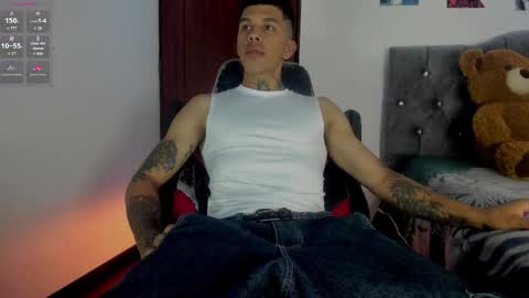 Snapshot of baby_gio chatting on 12/17/25, 12:33 OF GxoXabs online show from 12/17/25, 12:33