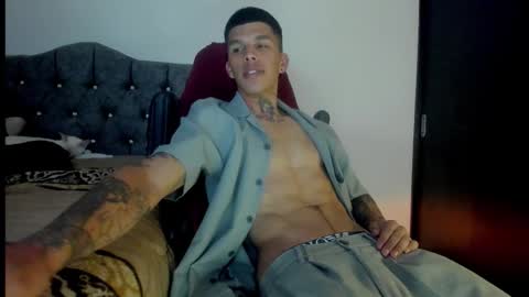 Snapshot of baby_gio chatting on 12/20/25, 10:50 OF GxoXabs online show from 12/20/25, 10:50