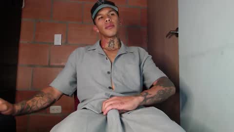 Snapshot of baby_gio chatting on 02/04/26, 01:06 OF GxoXabs online show from 02/04/26, 01:06