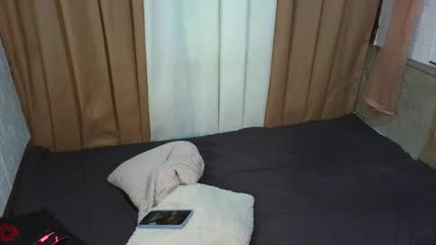 hello every one i am maxine online show from 11/06/25, 07:09