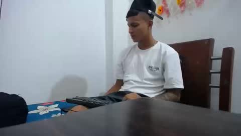 Snapshot of baby_hot_79 chatting on 10/31/25, 03:13 baby_hot_79 online show from 10/31/25, 03:13