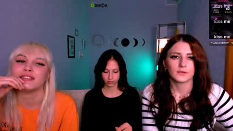 Snapshot of baby_hotte chatting on 11/20/25, 09:25 baby online show from 11/20/25, 09:25