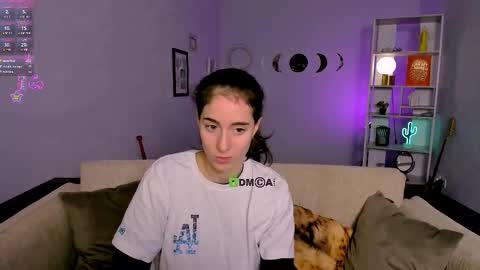 Snapshot of baby_hotte chatting on 12/15/25, 08:57 baby online show from 12/15/25, 08:57