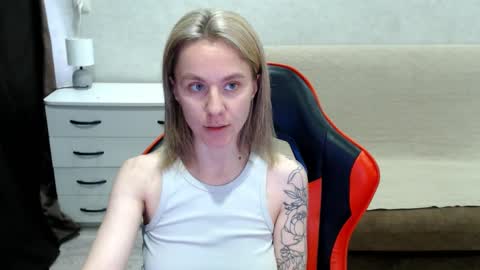 Snapshot of baby_kitte chatting on 10/18/25, 09:10 baby_kitte online show from 10/18/25, 09:10