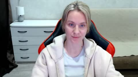 Snapshot of baby_kitte chatting on 10/21/25, 12:39 baby_kitte online show from 10/21/25, 12:39