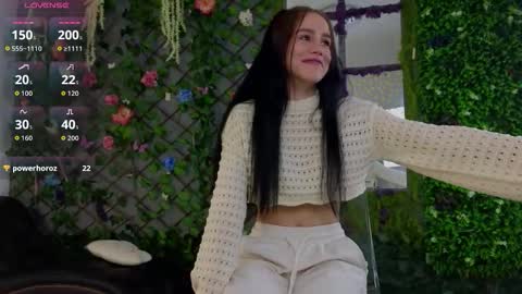 Baby Nico online show from 10/23/25, 04:28