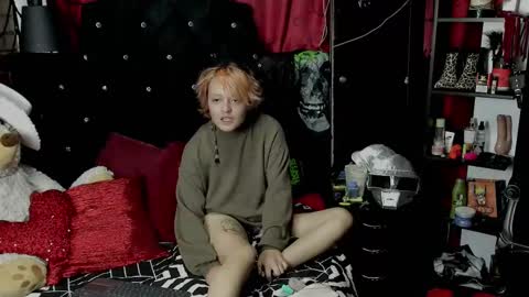 baby_punkk online show from 12/19/24, 02:34